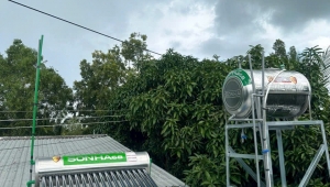 [MIỄN SHIP] Máy nước nóng năng lượng mặt trời Sơn Hà tại Cầu Giấy