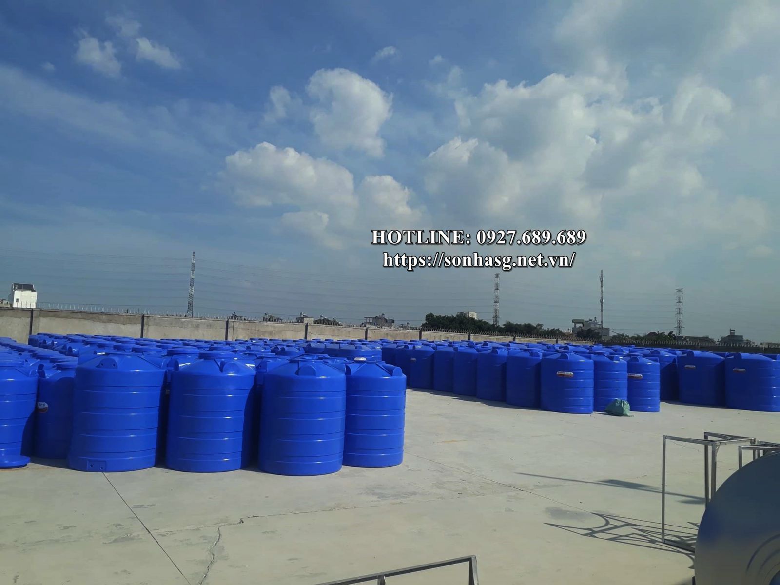 nha-phan-phoi-bon-nuoc-nhua-son-ha-300l-1 Về sản phẩm bồn nước nhựa Sơn Hà chính hãng
